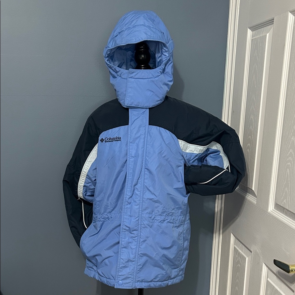 Columbia Light Blue and Dark Blue Hooded Jacket size 12-16 kids